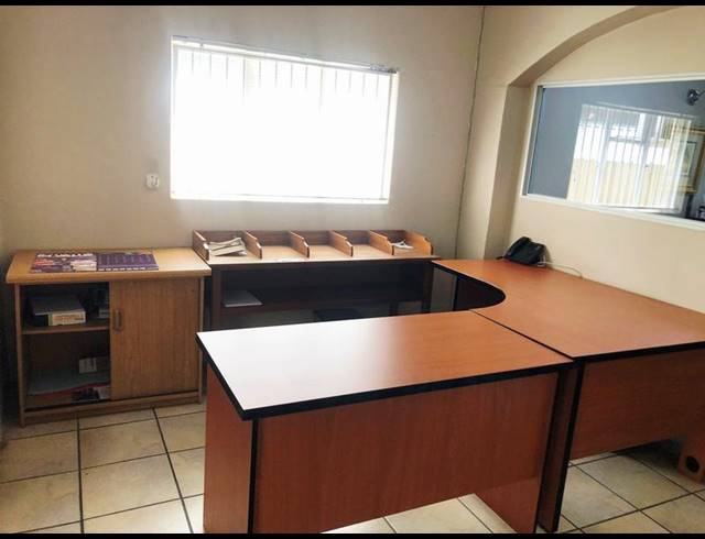 OFFICE FOR SALE IN ASTON MANOR